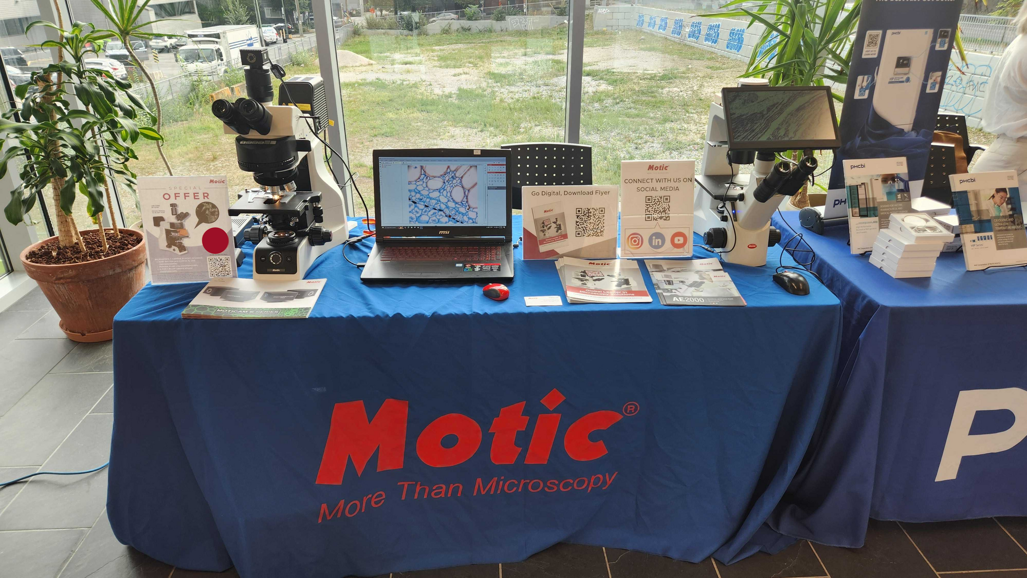 2024 Vancouver Multivendor Shows - Motic's Microscopes Highlights